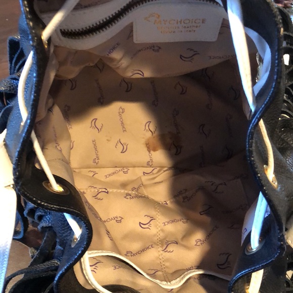 MyChoice Genuine Leather Fringe Bucket Purse. Made in Italy! - Picture 11 of 17